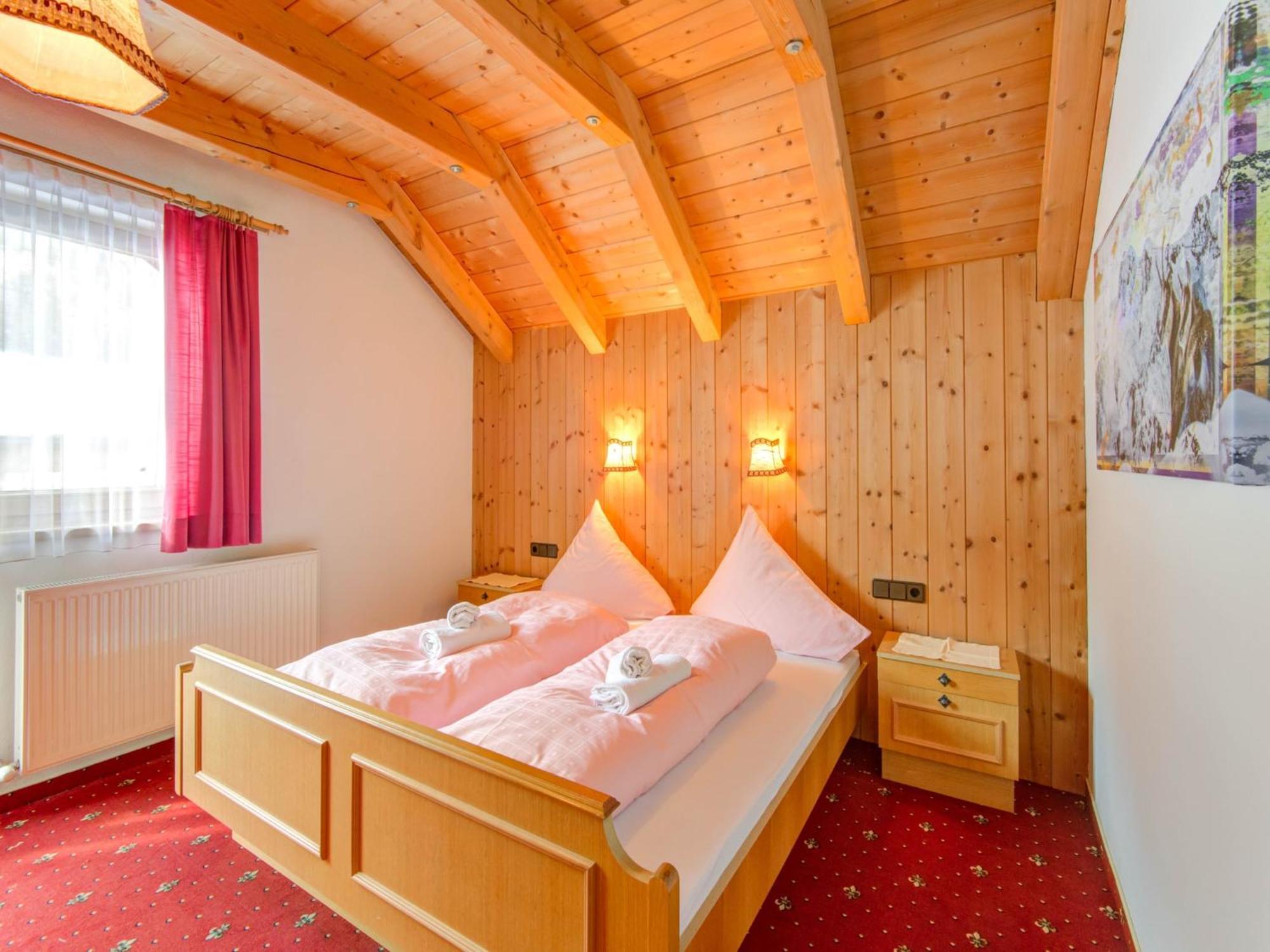 Comfortable In L Ngenfeld With Storage *