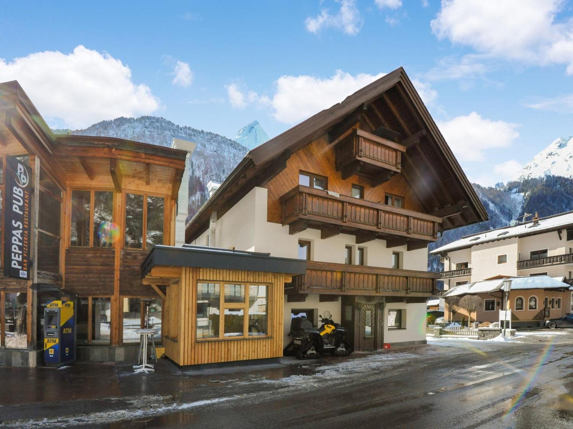 Apartment Comfortable In L Ngenfeld With Storage Langenfeld