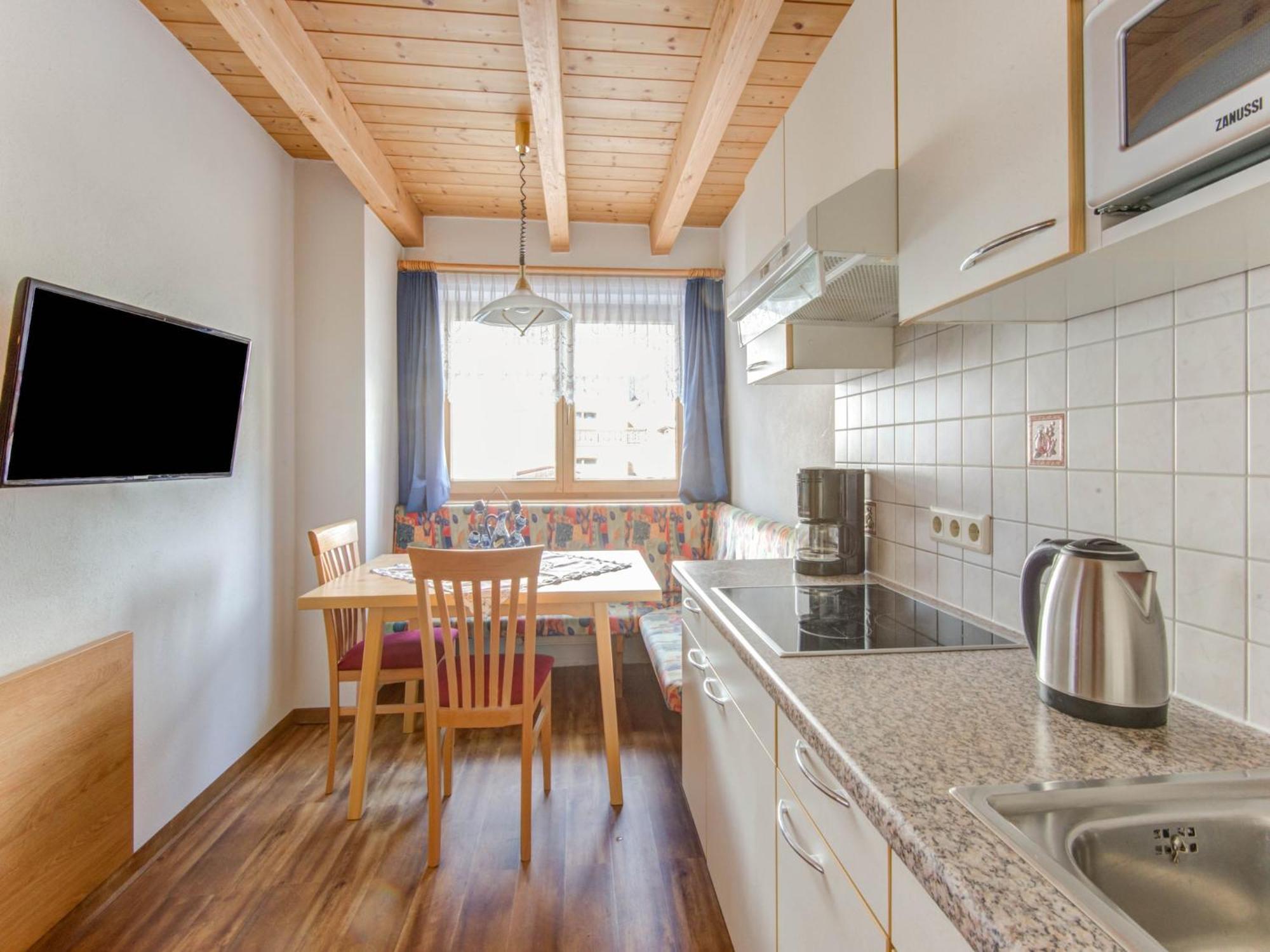 Apartment Comfortable In L Ngenfeld With Storage *