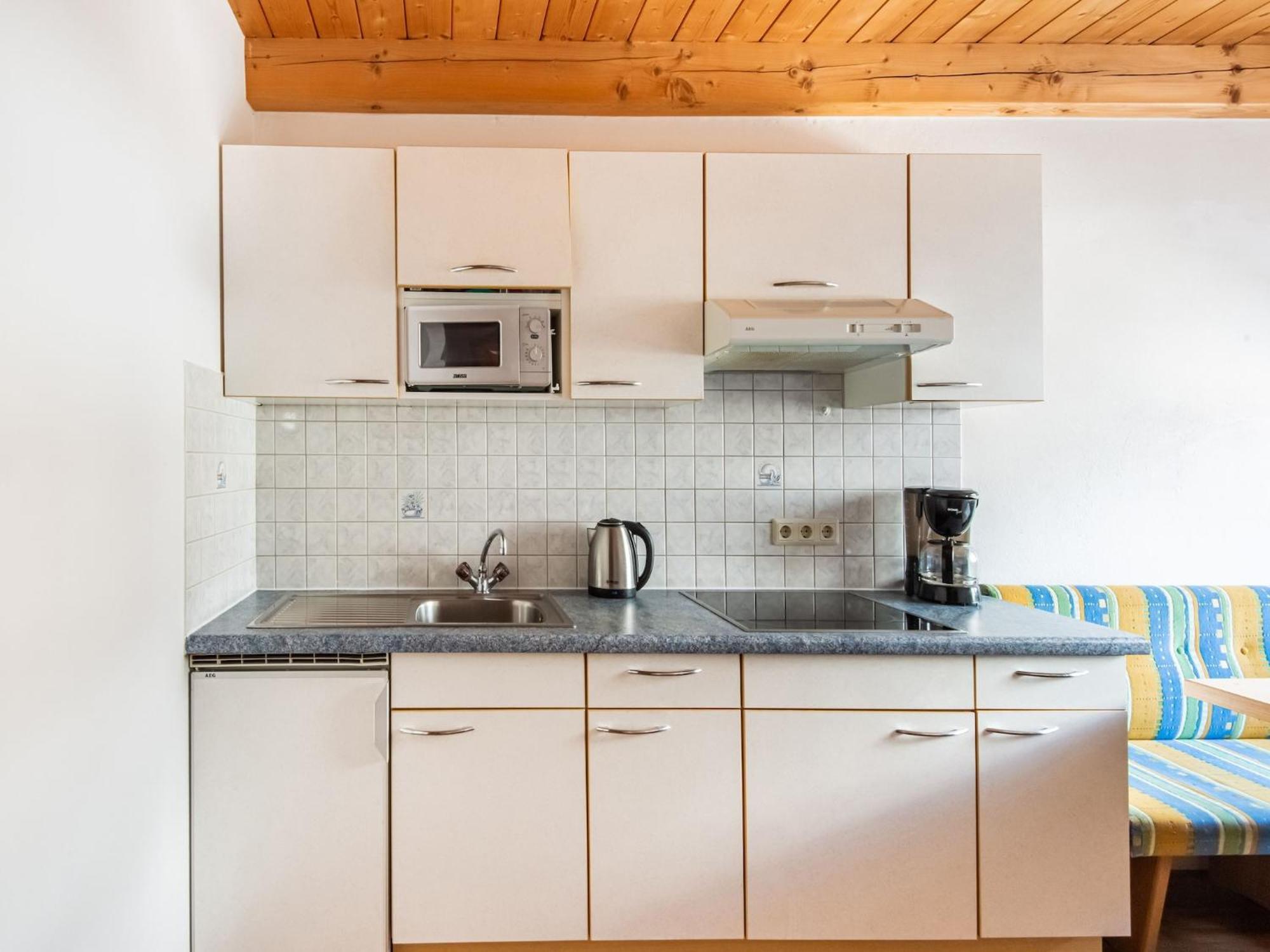 Apartment Comfortable In L Ngenfeld With Storage